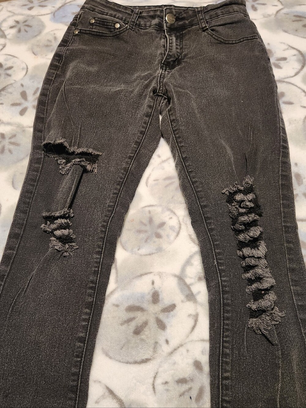 Junior Black Washed Distressed Skinny Jeans